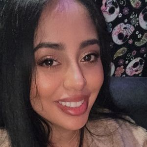 Meet your Posher, Selena